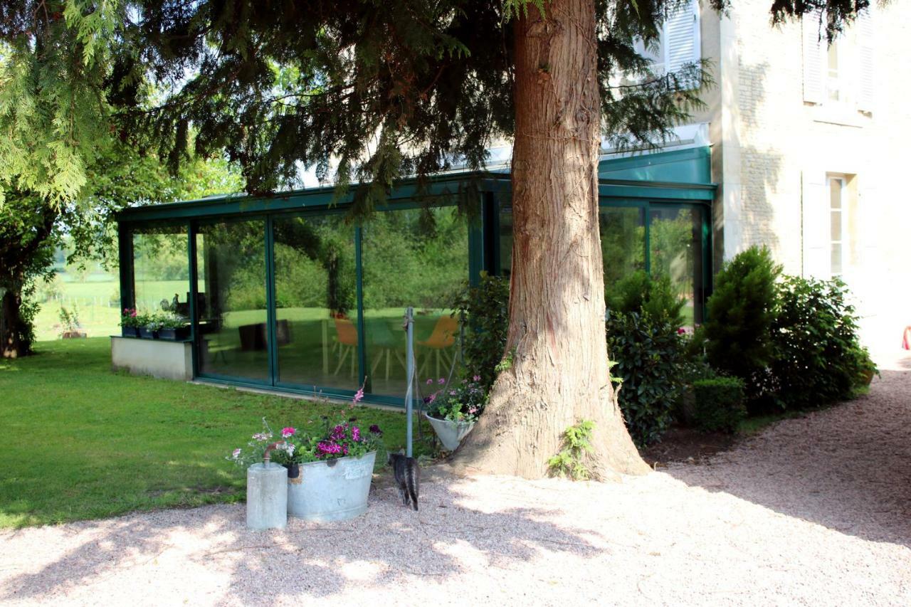 Safraniere De La Venelle Du Moulin Bed & Breakfast Jort Eksteriør bilde